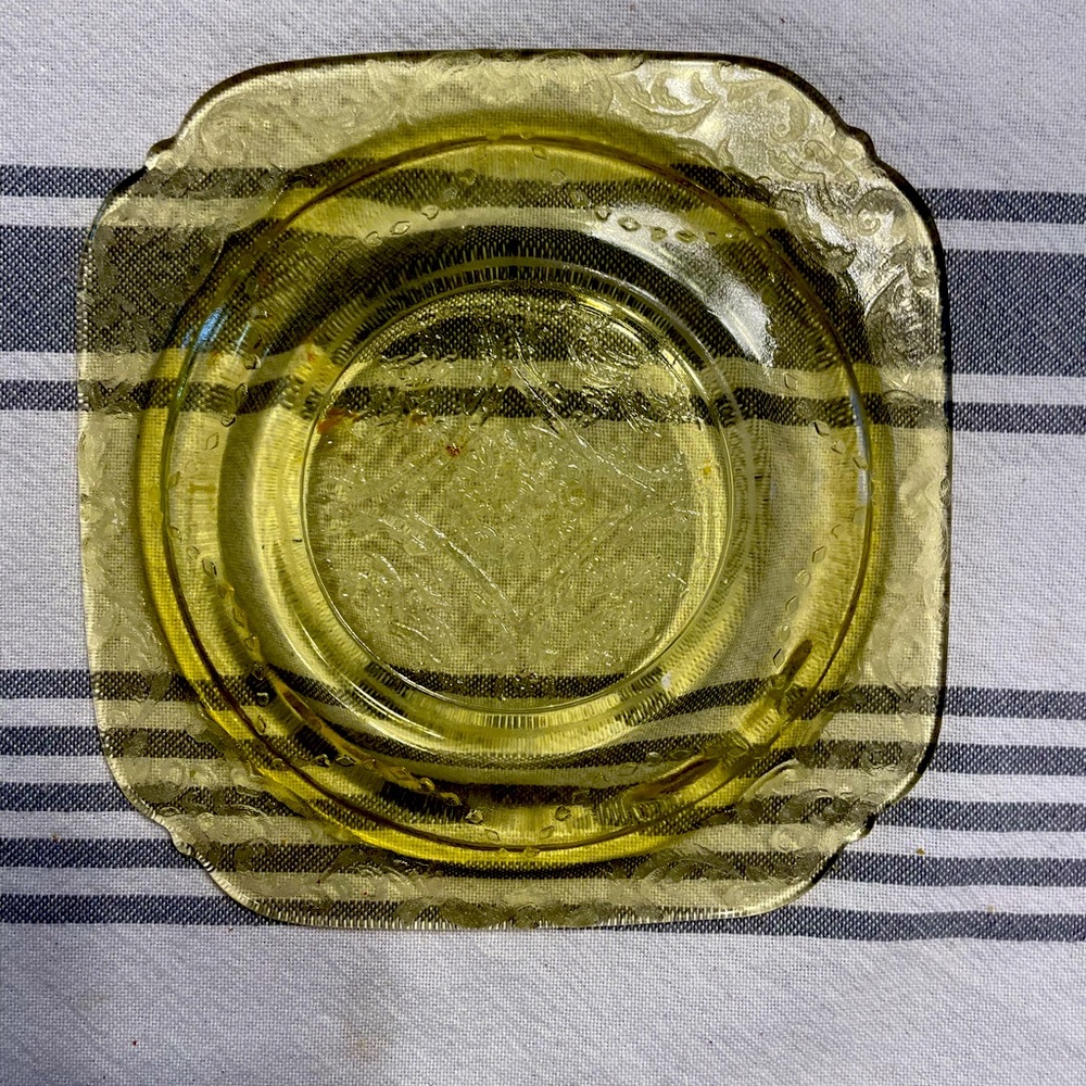 Vintage Federal Madrid Amber Depression glass plate
